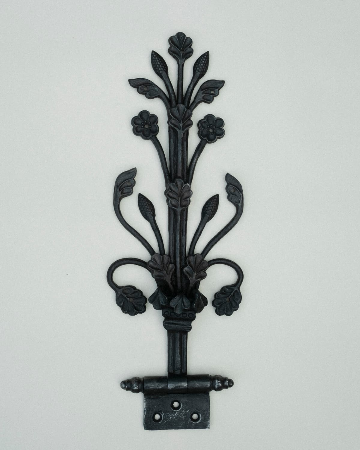 Sample Gothic Hinge